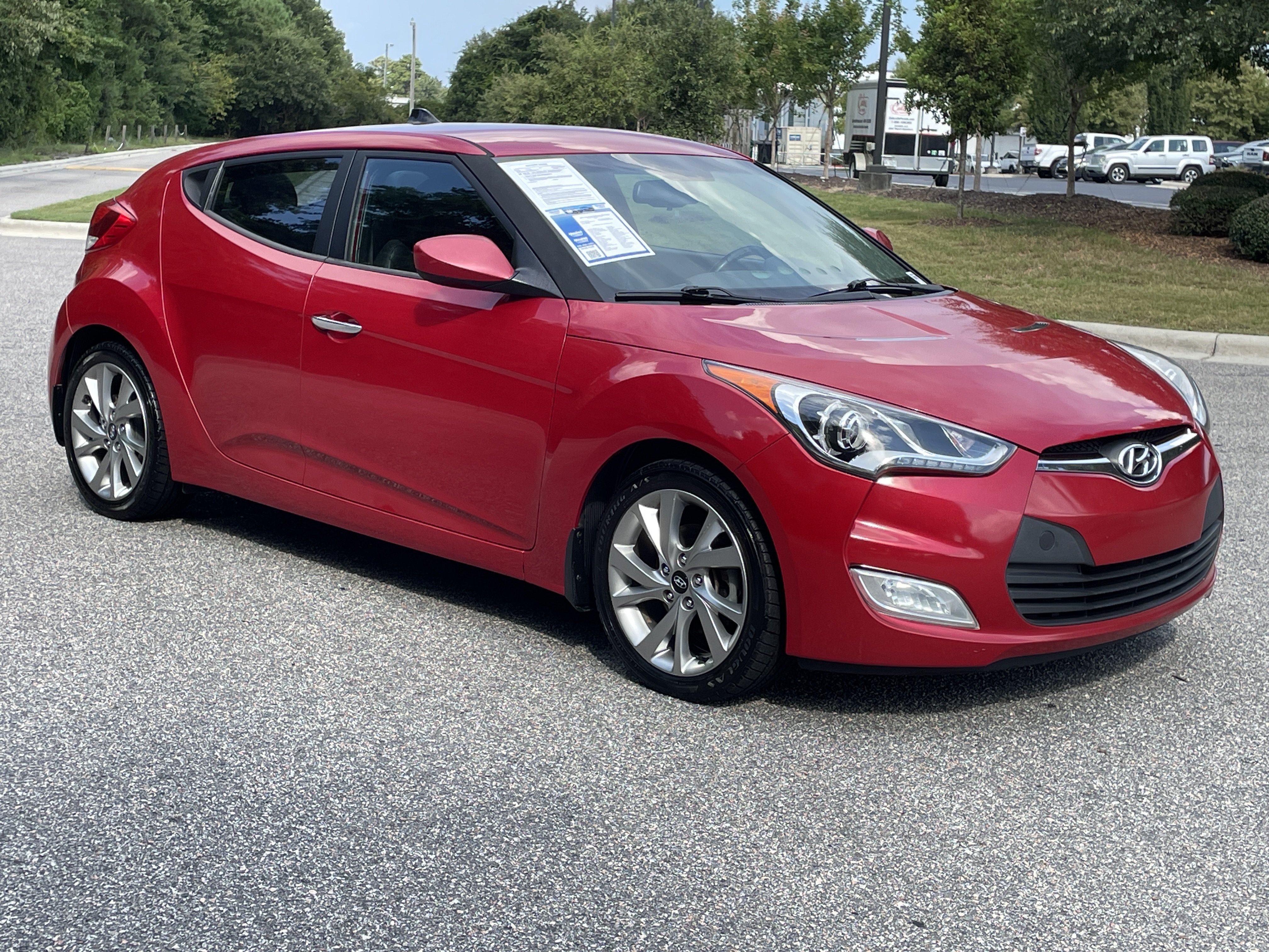 Used 2014 Hyundai Veloster RE:FLEX Edition FWD image 2