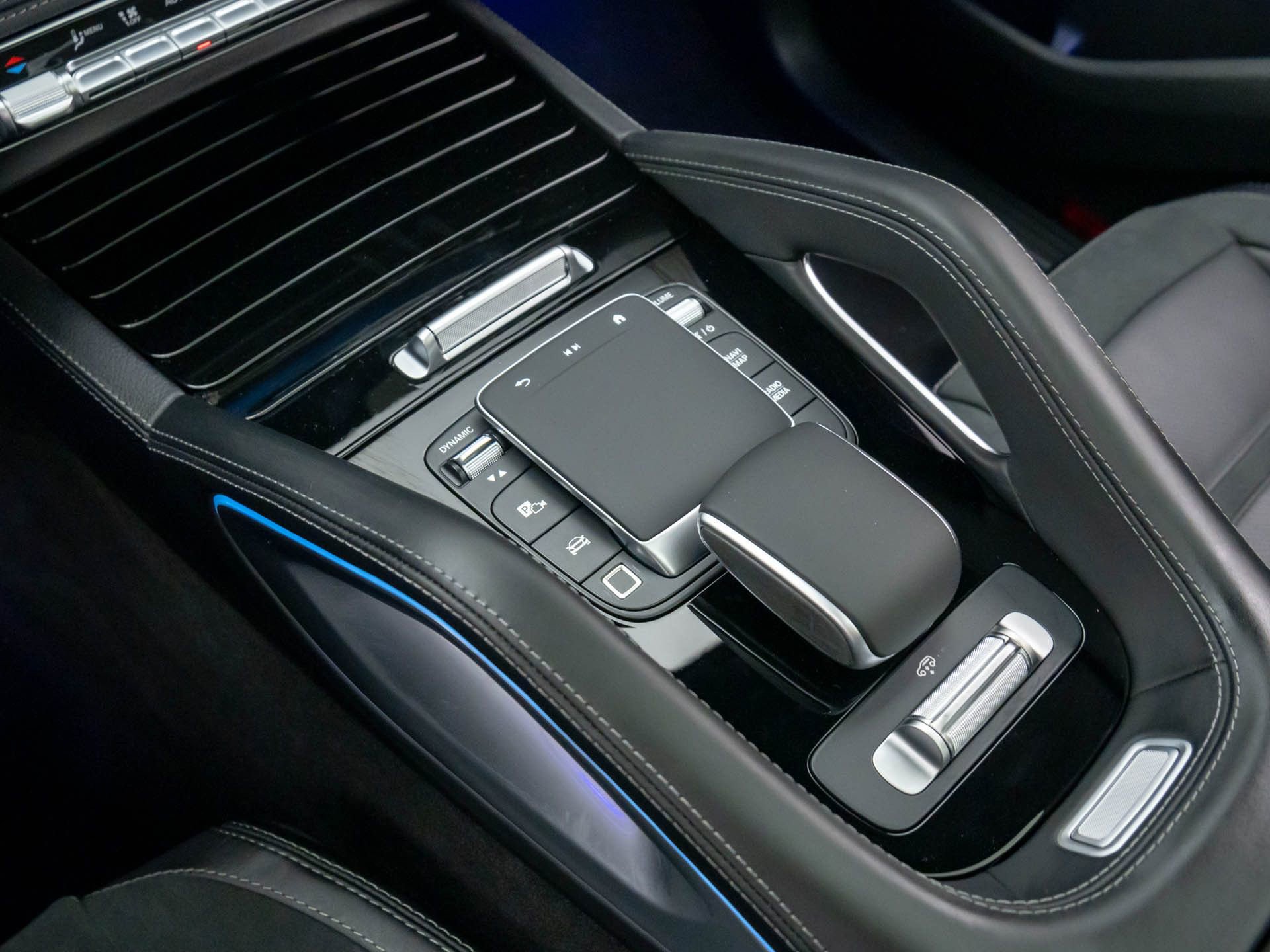 New 2026 Mercedes-Benz GLE 53 AMG 4MATIC image 12