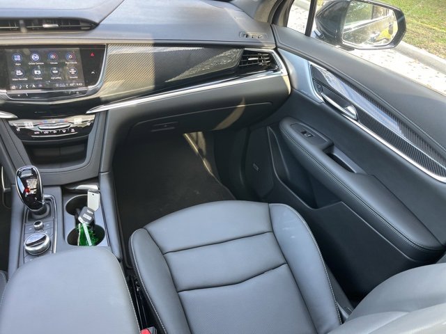 Used 2024 Cadillac XT6 Sport w/ Technology Package image 42