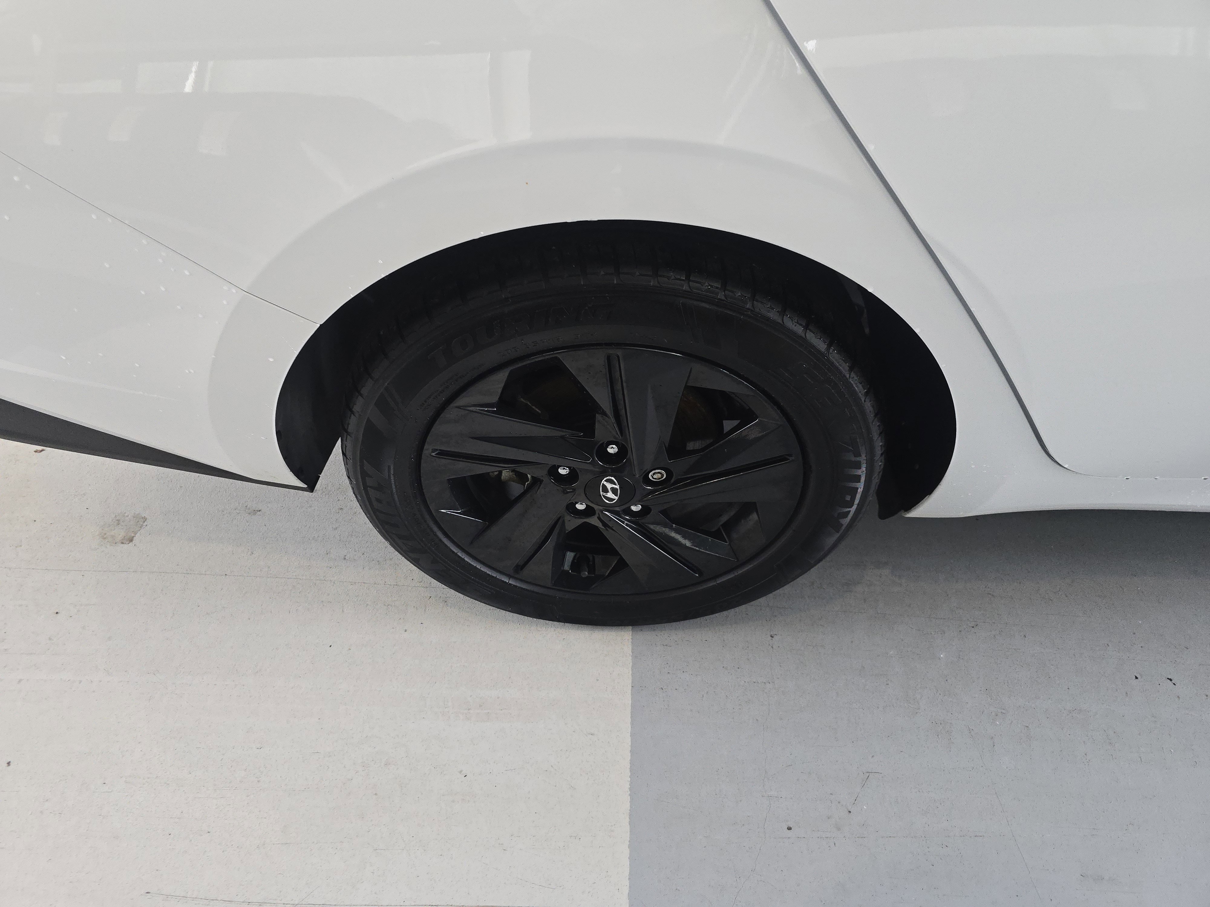 Used 2023 Hyundai Elantra Blue image 11