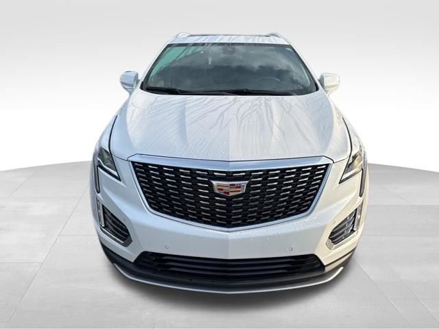 Certified 2023 Cadillac XT5 Premium Luxury AWD/4WD image 2