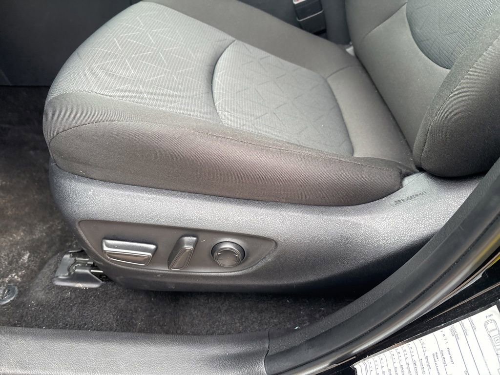 Used 2025 Toyota RAV4 XLE image 13