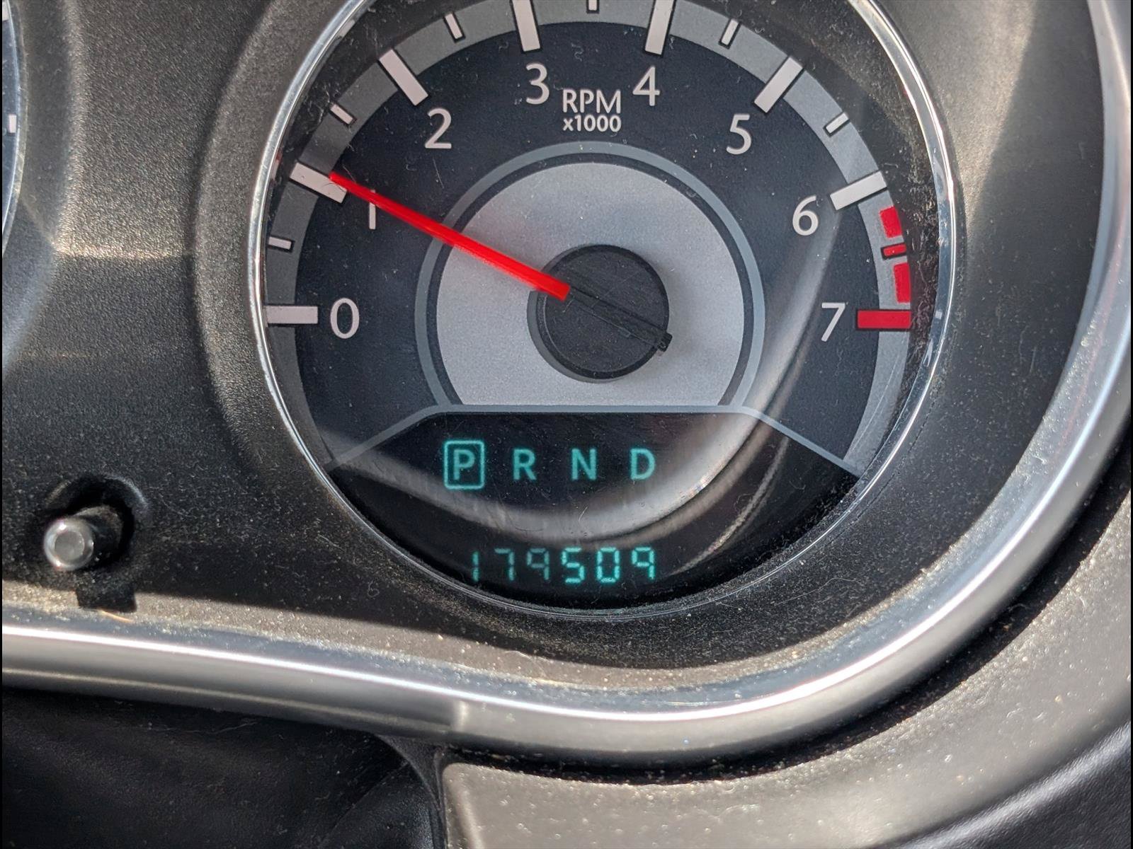 Used 2013 Chrysler 200 LX FWD image 10