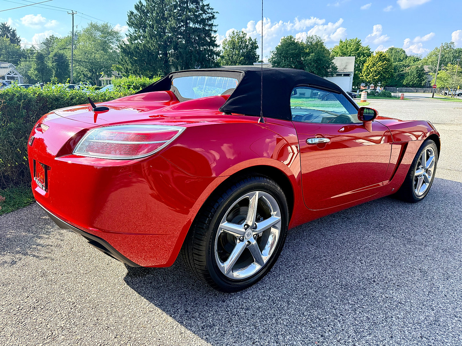 Used 2007 Saturn Sky RWD image 14