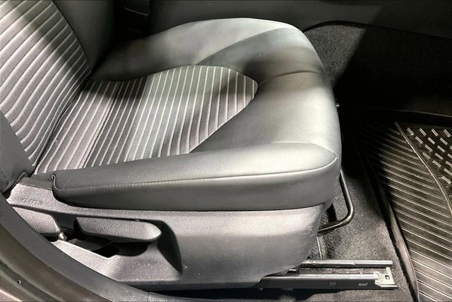 Used 2024 Toyota Camry SE image 41
