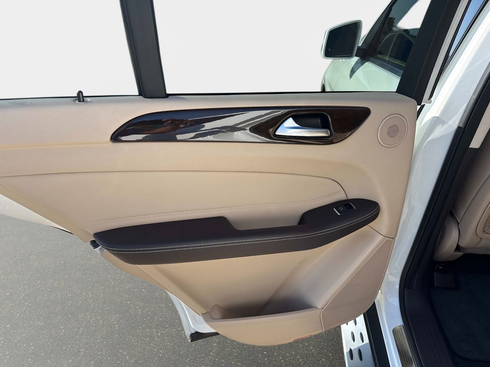 Used 2018 Mercedes-Benz GLE 350 image 11