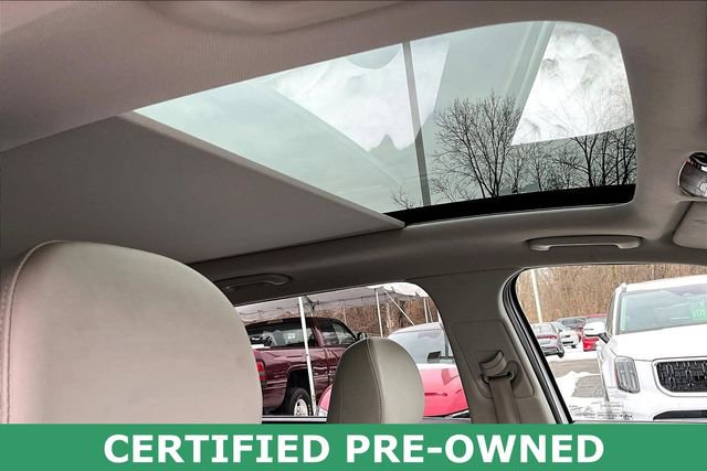 Certified 2022 Kia Sorento SX w/ Panoramic Sunroof Package image 20