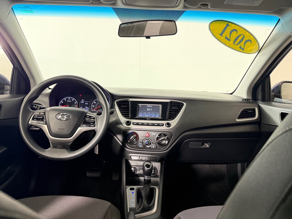 Used 2021 Hyundai Accent SE FWD image 18