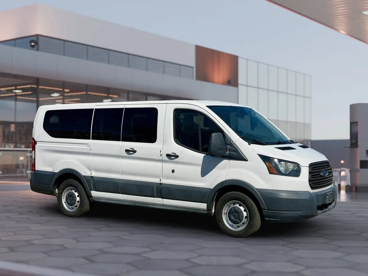 Used 2016 Ford Transit 150 XL RWD image 13