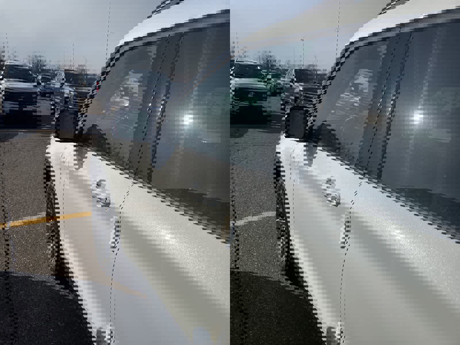 New 2026 Ford Explorer Active w/ Active Comfort Package image 5