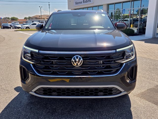 New 2026 Volkswagen Atlas Cross Sport SE FWD image 2