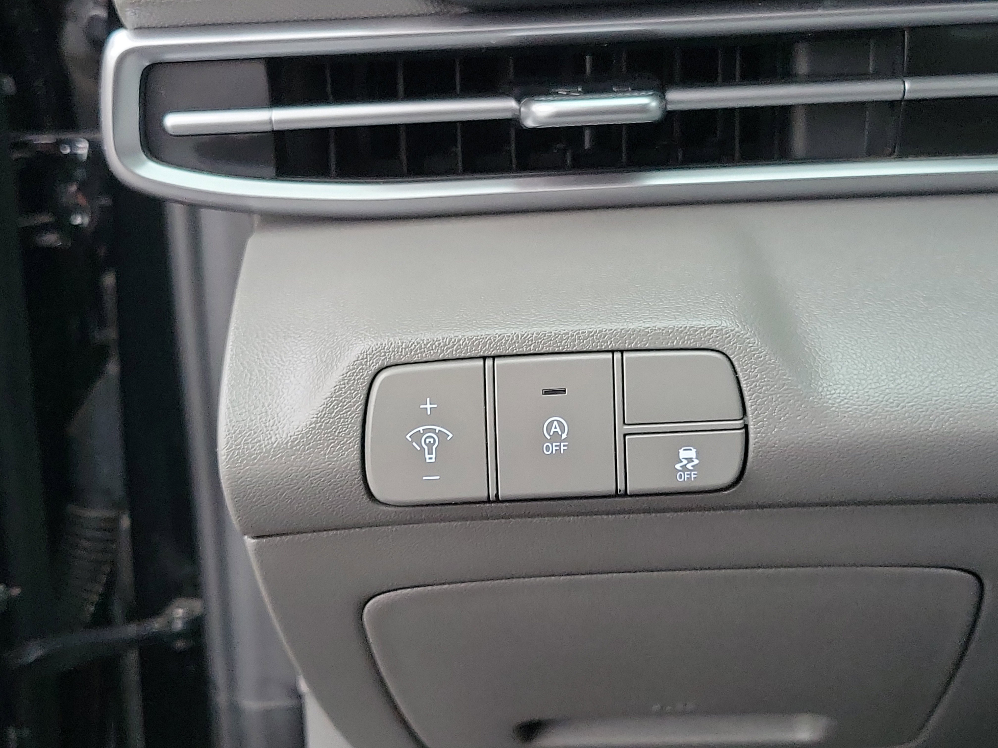Certified 2024 Hyundai Elantra SE FWD image 12