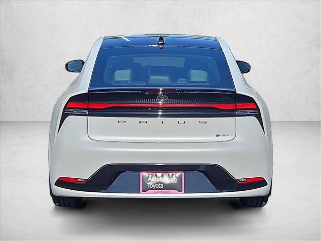 New 2027 Toyota Prius Limited FWD image 8