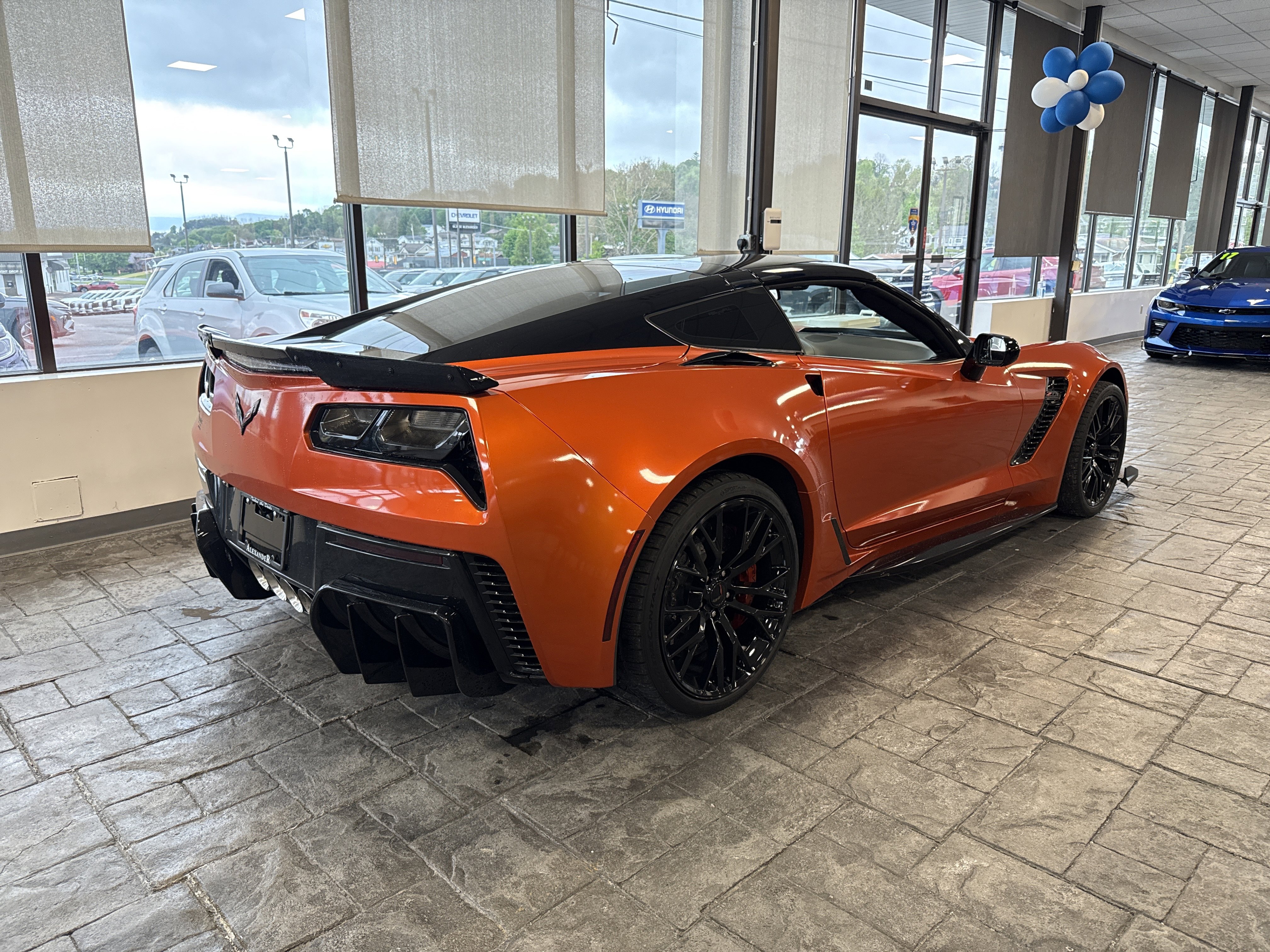 Used 2017 Chevrolet Corvette Z06 RWD image 3