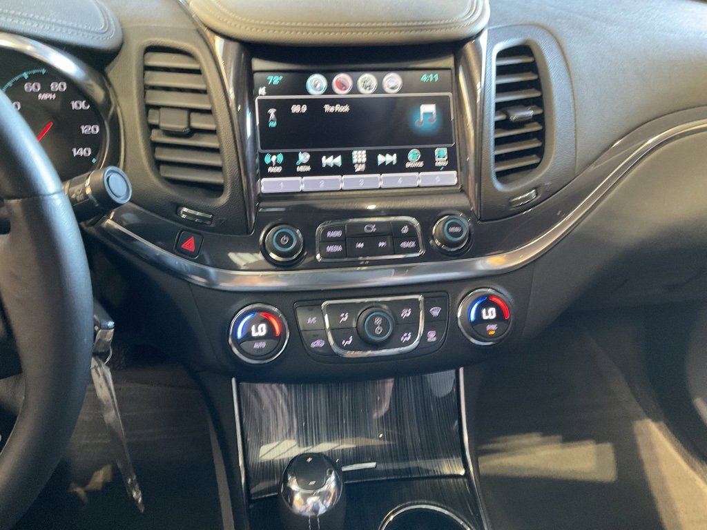 Used 2016 Chevrolet Impala LT w/ Convenience Package image 15