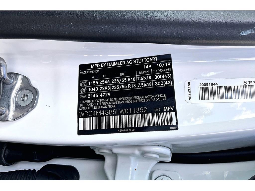 Used 2020 Mercedes-Benz GLB 250 w/ Premium Package image 32