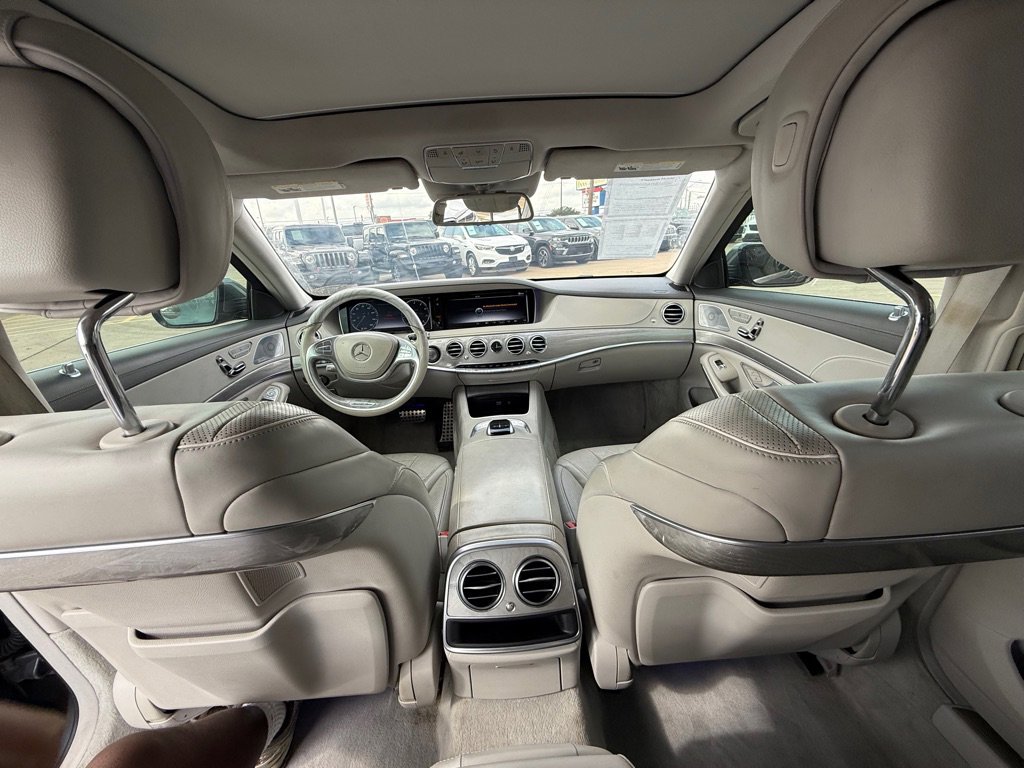 Used 2017 Mercedes-Benz S 550 4MATIC Sedan image 9