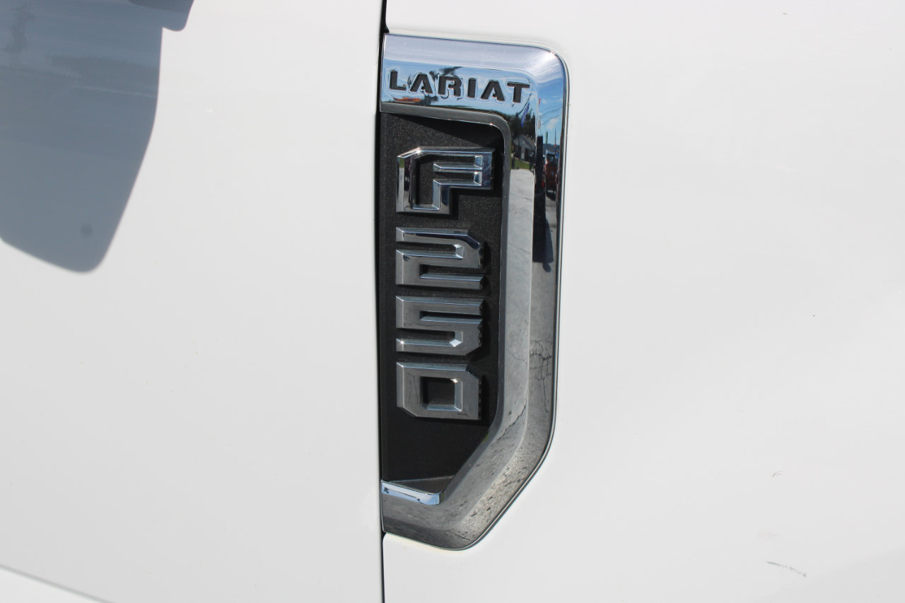 Used 2019 Ford F250 Lariat w/ Chrome Package image 7
