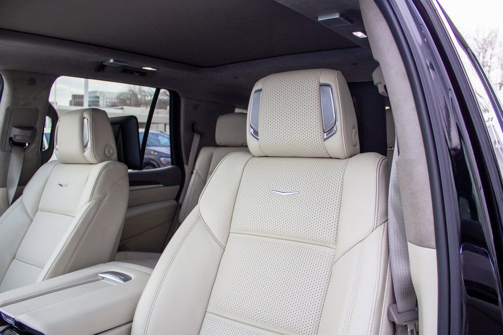 Used 2026 Cadillac Escalade Platinum Sport w/ LPO, Floor Liner Package image 12