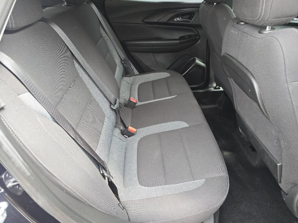 Used 2021 Chevrolet TrailBlazer LT w/ Convenience Package FWD image 18