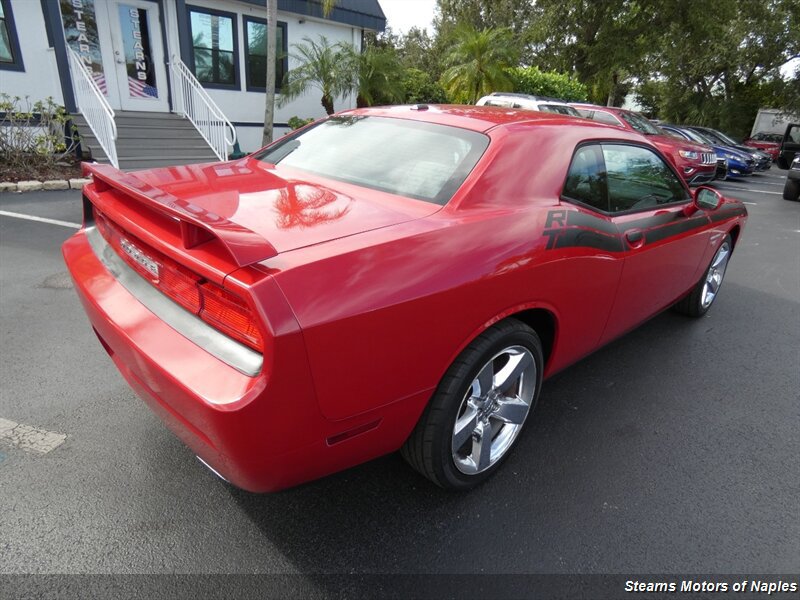 Used 2011 Dodge Challenger RWD image 11