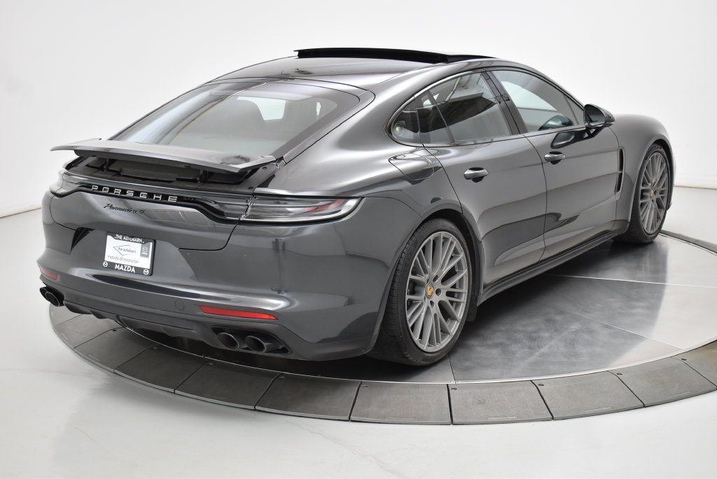 Used 2023 Porsche Panamera 4 Platinum Edition AWD/4WD image 26