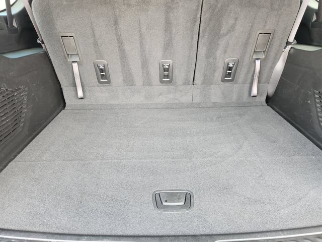 Used 2022 GMC Yukon XL SLE RWD image 34