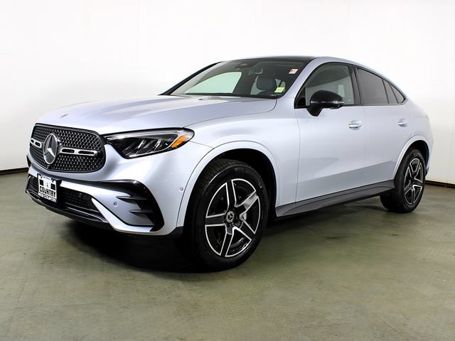 Used 2024 Mercedes-Benz GLC 300 4MATIC image 1