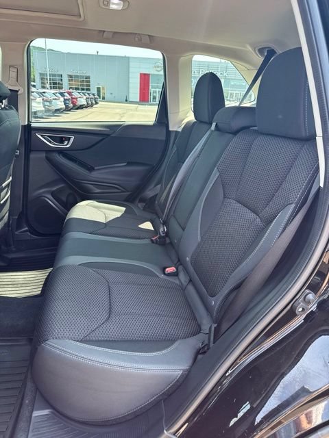 Used 2024 Subaru Forester Premium AWD/4WD image 11