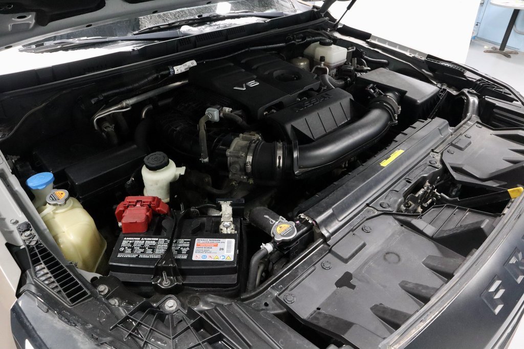 Used 2022 Nissan Frontier PRO-4X w/ Pro-4X Premium Package image 16