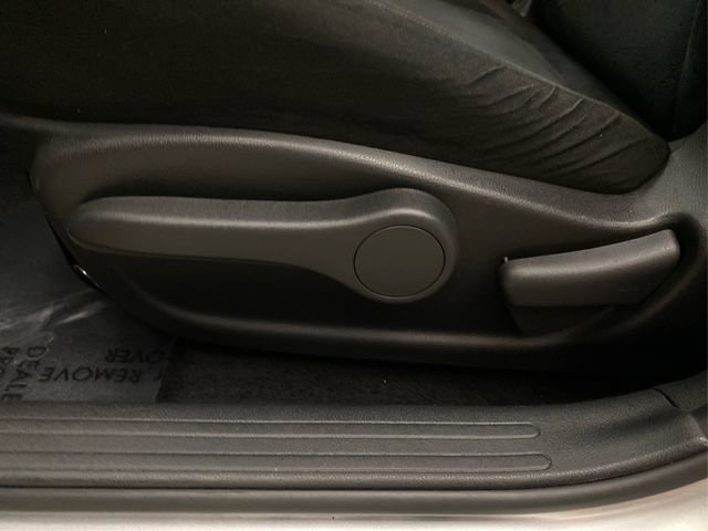 Used 2011 Nissan Juke SV image 23