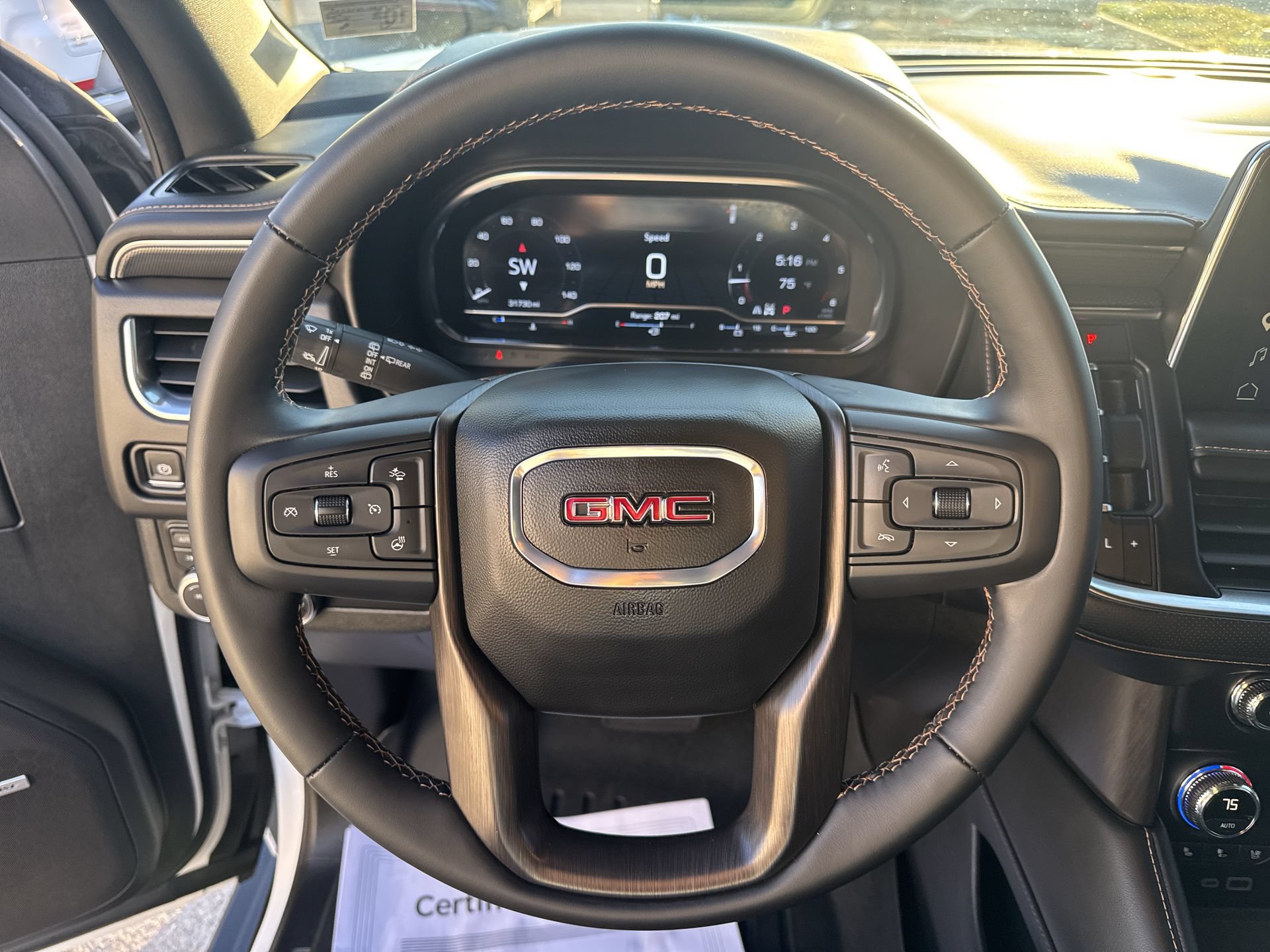 Used 2024 GMC Yukon AT4 w/ AT4 Premium Package AWD/4WD image 11