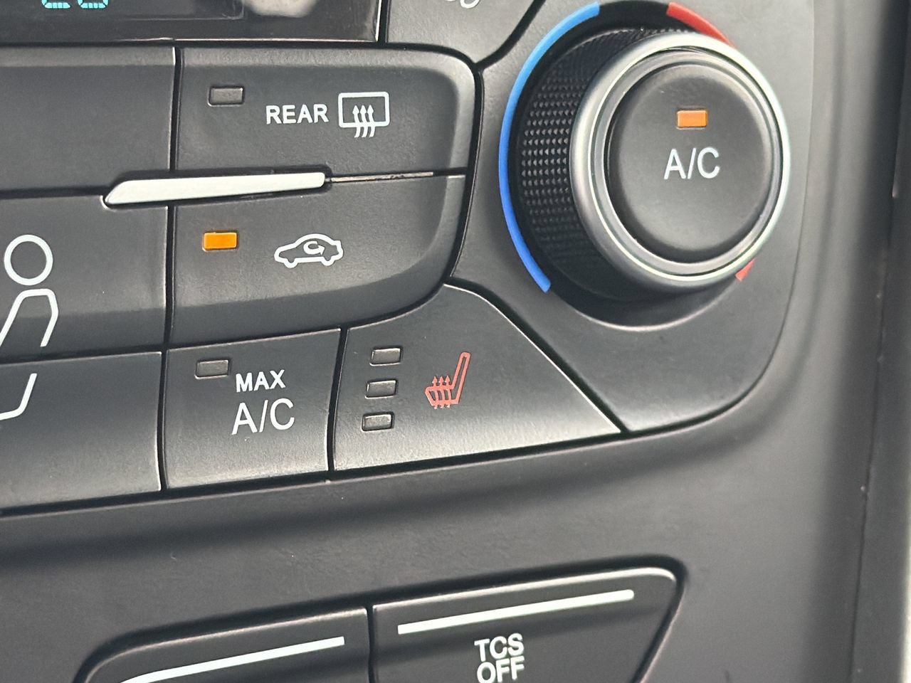 Used 2018 Ford Escape SE AWD/4WD image 22