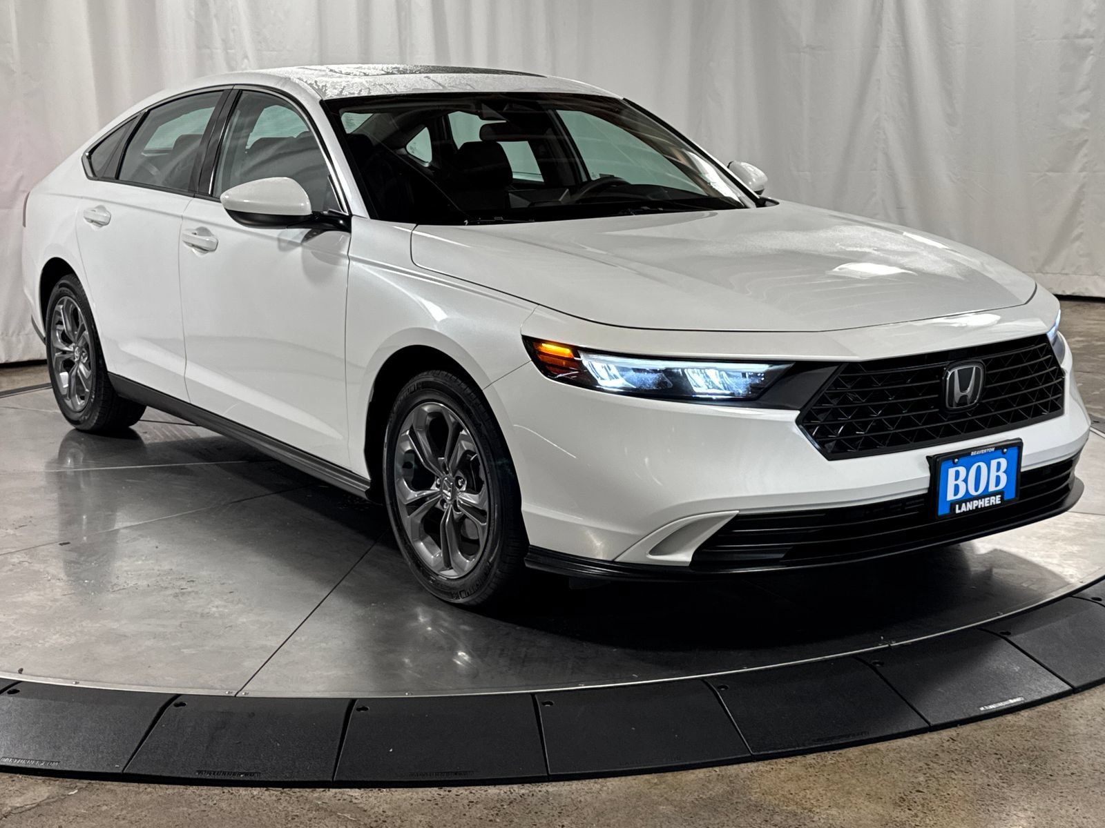 Used 2023 Honda Accord EX image 7