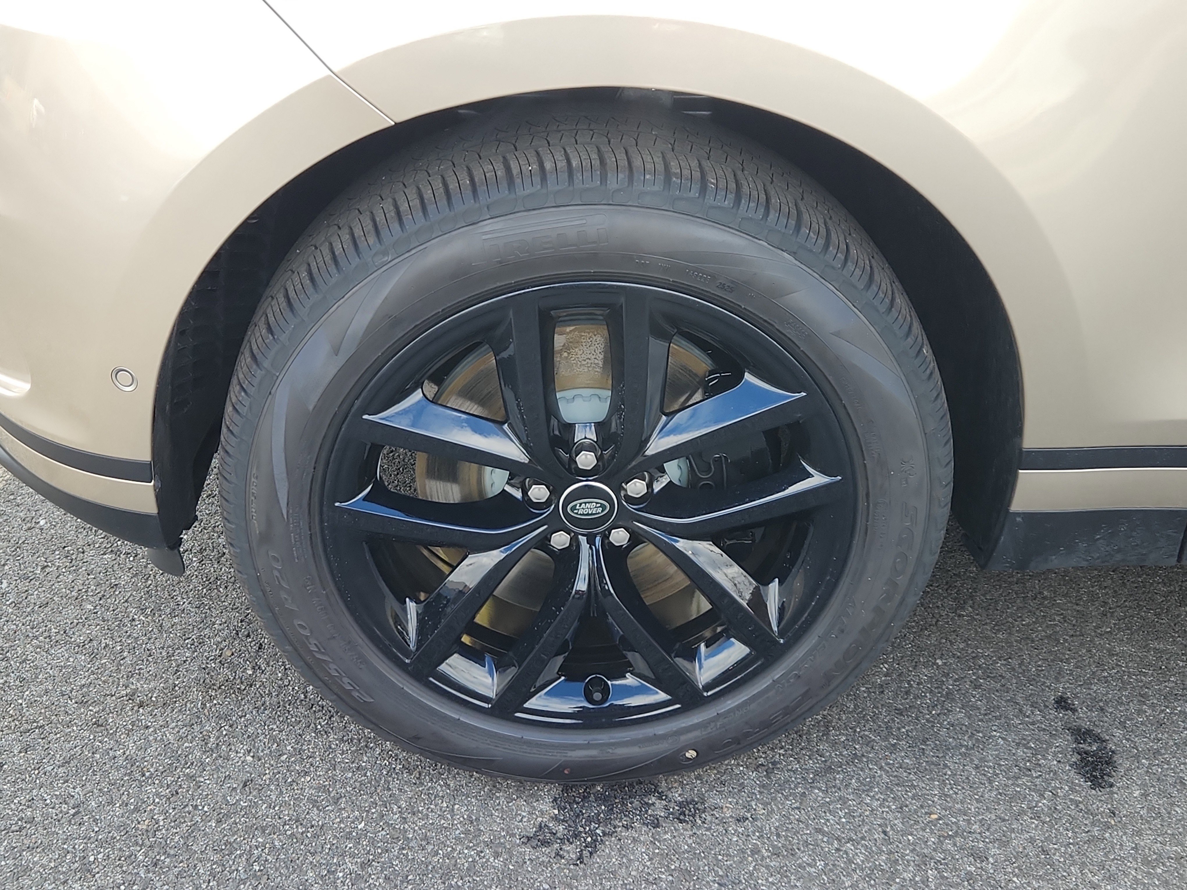 Used 2026 Land Rover Range Rover Velar S image 9
