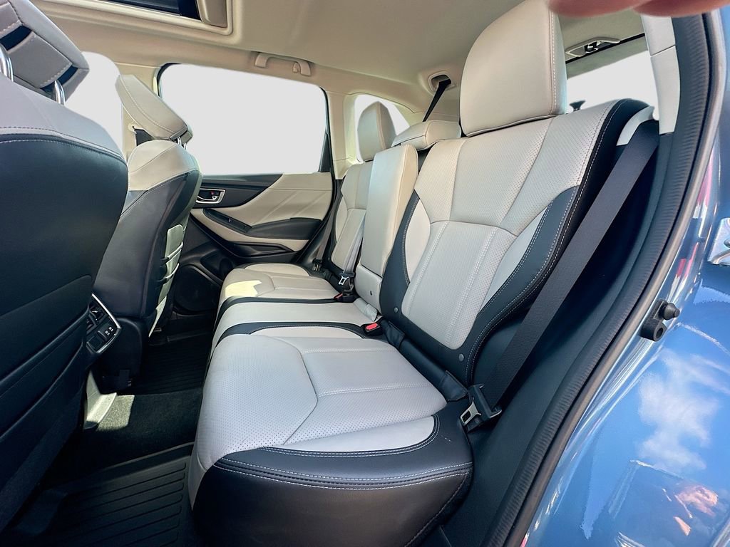 Used 2024 Subaru Forester Limited w/ Convenience Package image 26