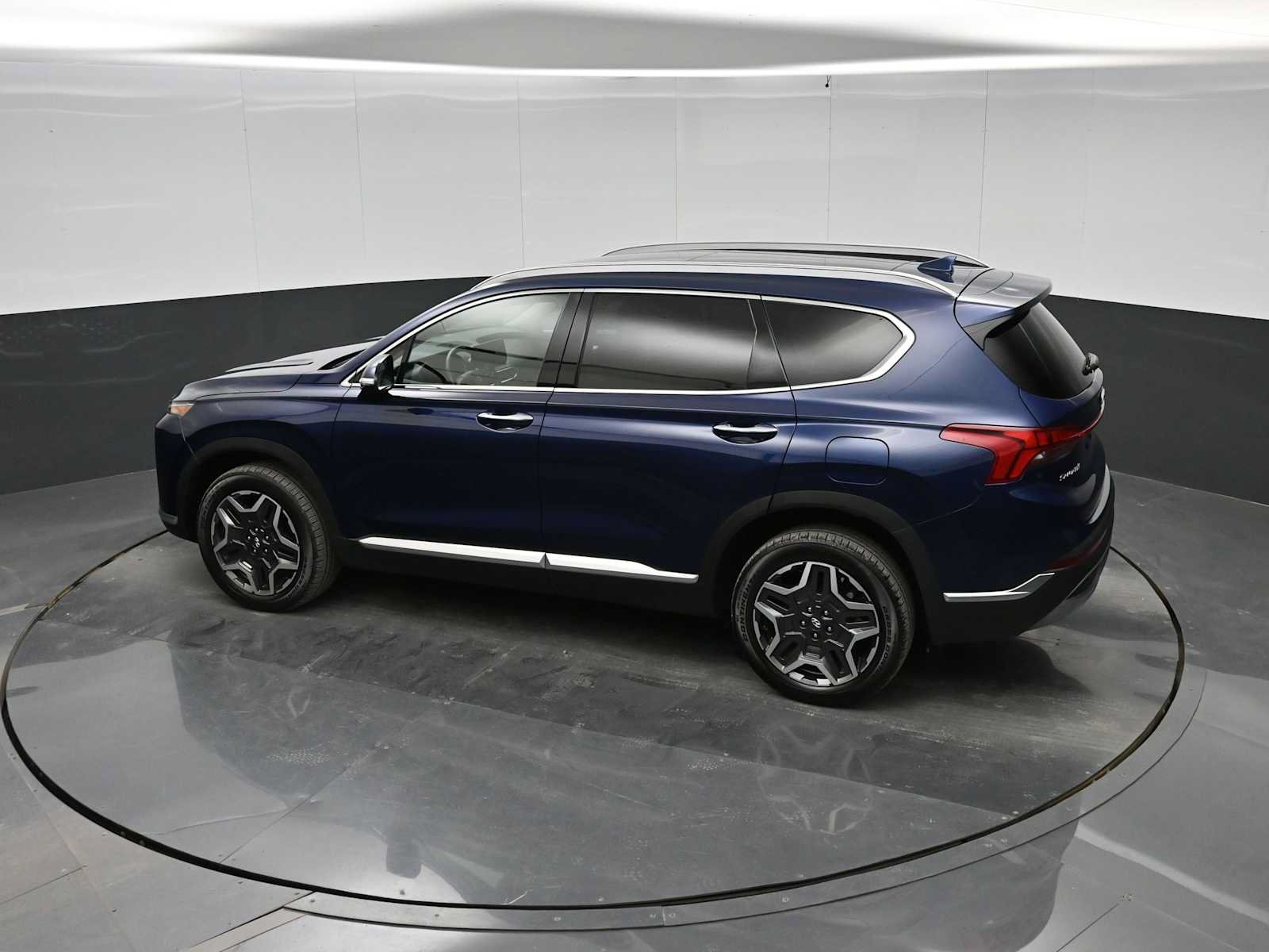 Used 2023 Hyundai Santa Fe Limited w/ Cargo Package AWD/4WD image 32