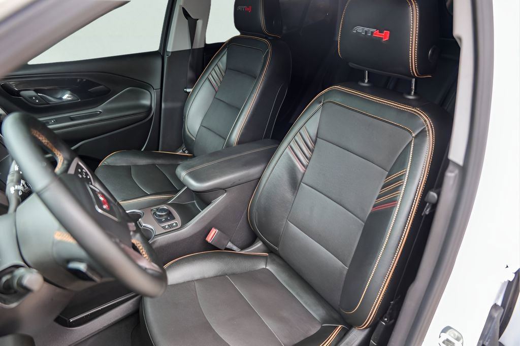 Used 2023 GMC Terrain AT4 AWD/4WD image 10