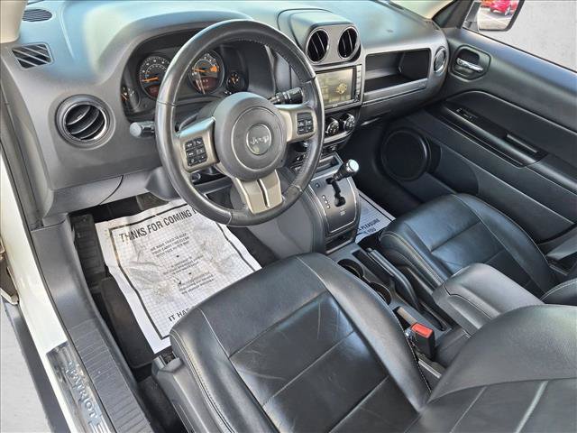 Used 2016 Jeep Patriot High Altitude AWD/4WD image 10