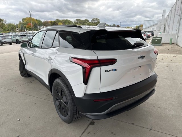 New 2026 Chevrolet Blazer EV LT image 8