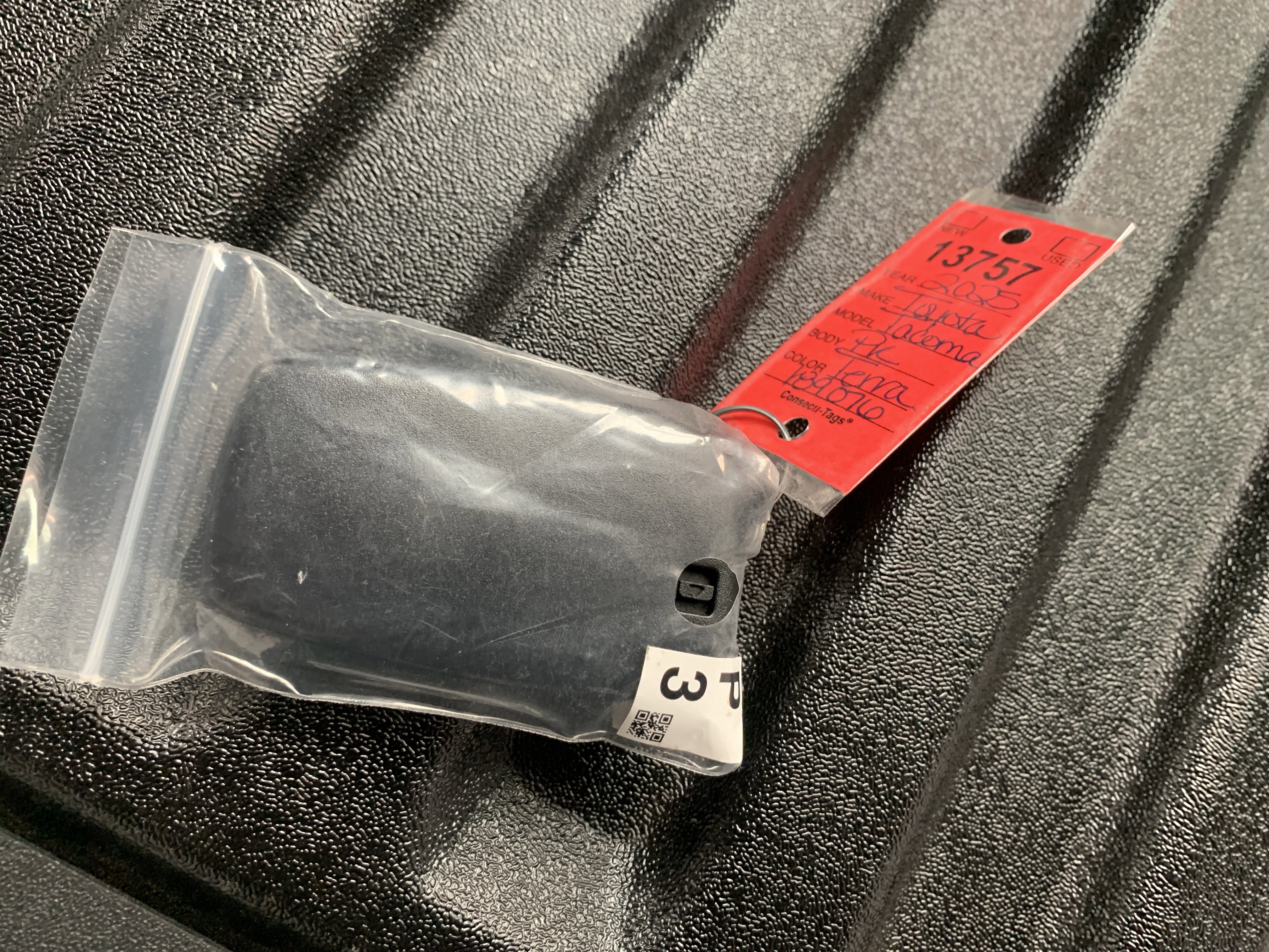 New 2025 Toyota Tacoma TRD Off-Road w/ TRD Off Road Upgrade Package image 19