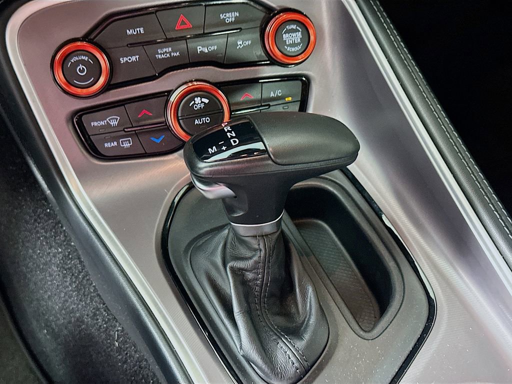 Used 2022 Dodge Challenger R/T w/ Plus Package image 16