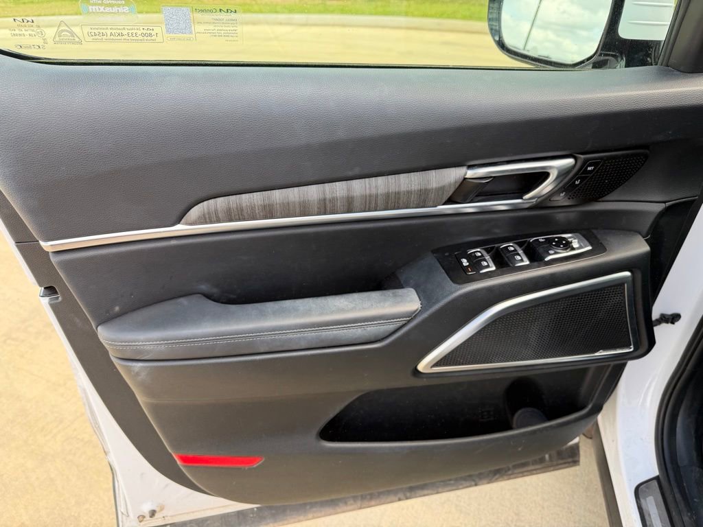 Used 2024 Kia Telluride SX w/ Towing Package image 13