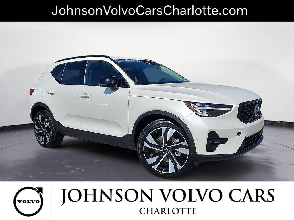 Certified 2025 Volvo XC40 B5 Plus