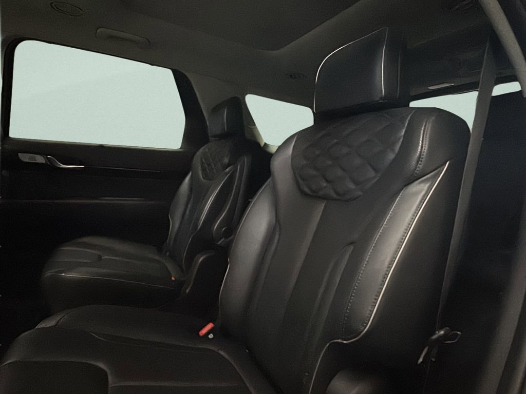 Used 2021 Hyundai Palisade Limited w/ Winter Package image 13