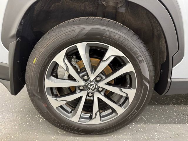 Certified 2023 Toyota Corolla Cross XLE w/ Convenience Package image 21
