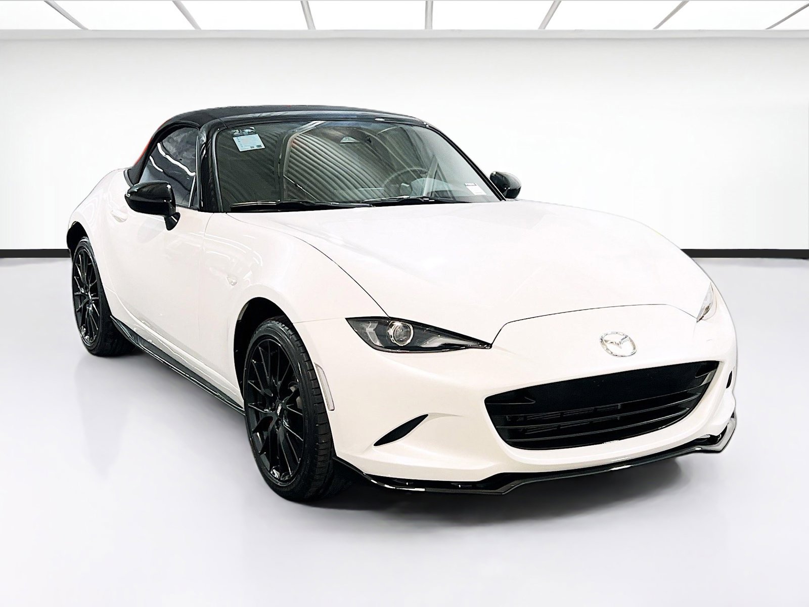 Used 2025 MAZDA MX-5 Miata Club w/ Brembo/BBS Recaro Package RWD image 3