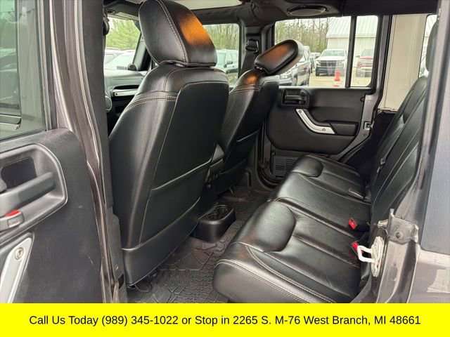 Used 2014 Jeep Wrangler Unlimited Rubicon w/ Max Tow Package AWD/4WD image 33