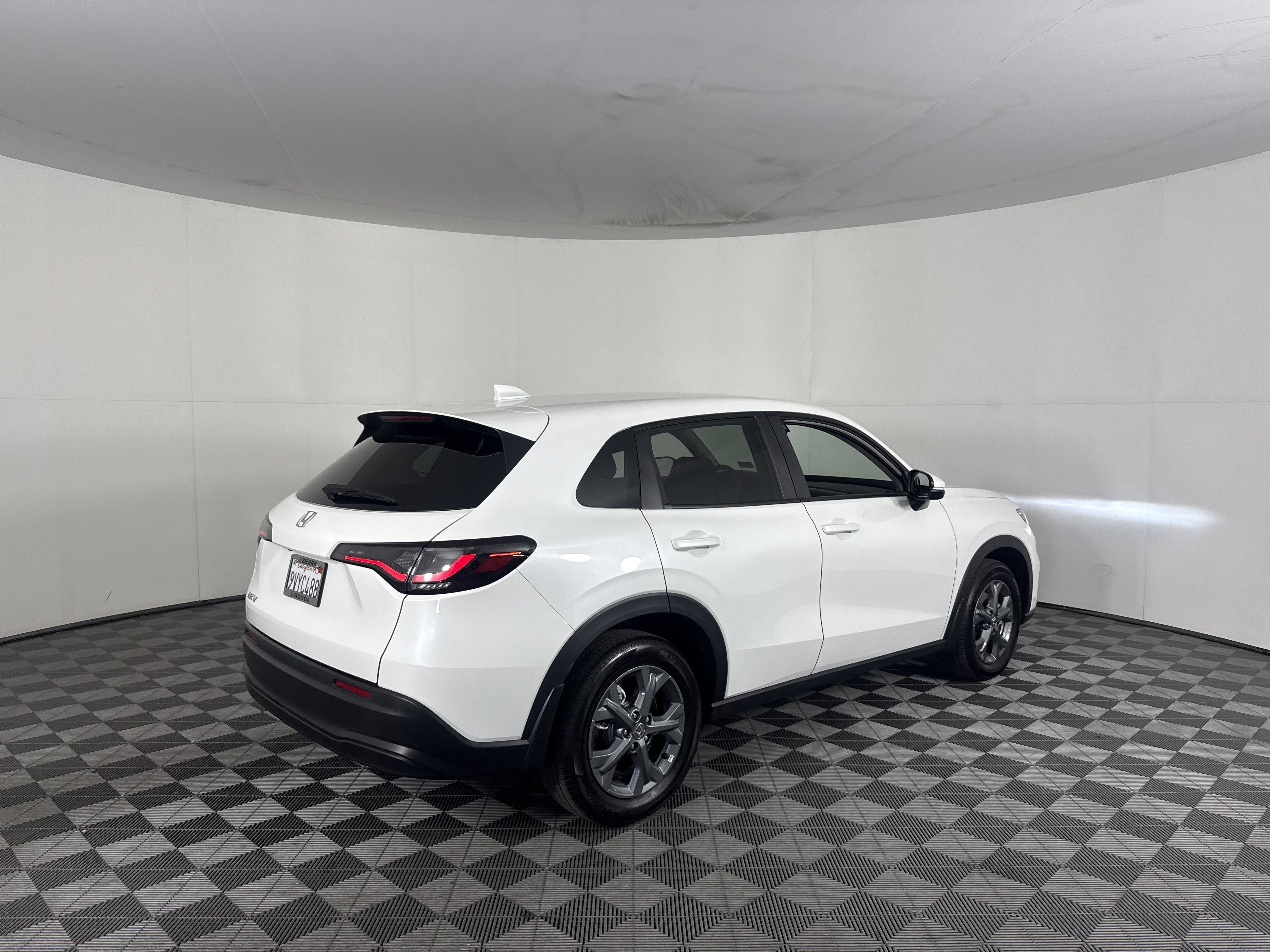Certified 2026 Honda HR-V LX image 3