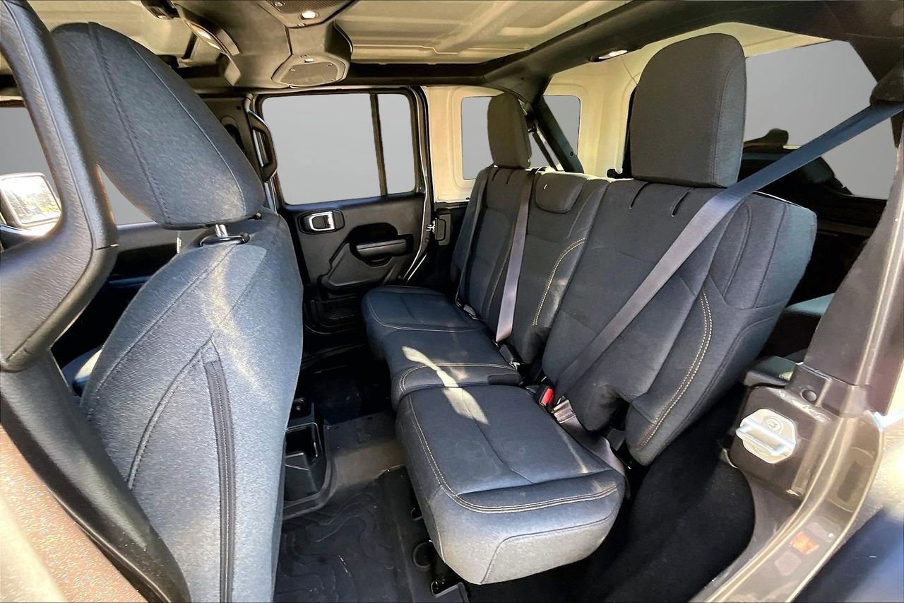 Certified 2024 Jeep Wrangler Willys image 21